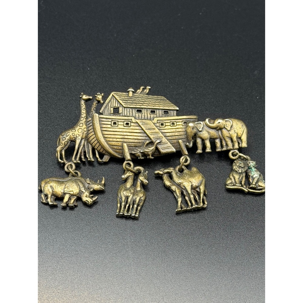Vintage JJ Jonette Jewelry Noahs Ark Animal Dangle Brooch Brass Tone Pin